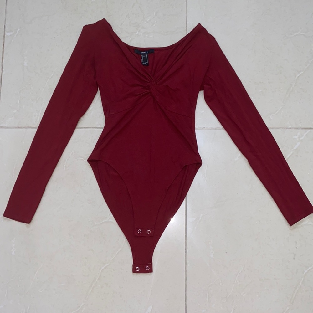 Women’s Knot Cleavage Long Sleeve Bodysuit